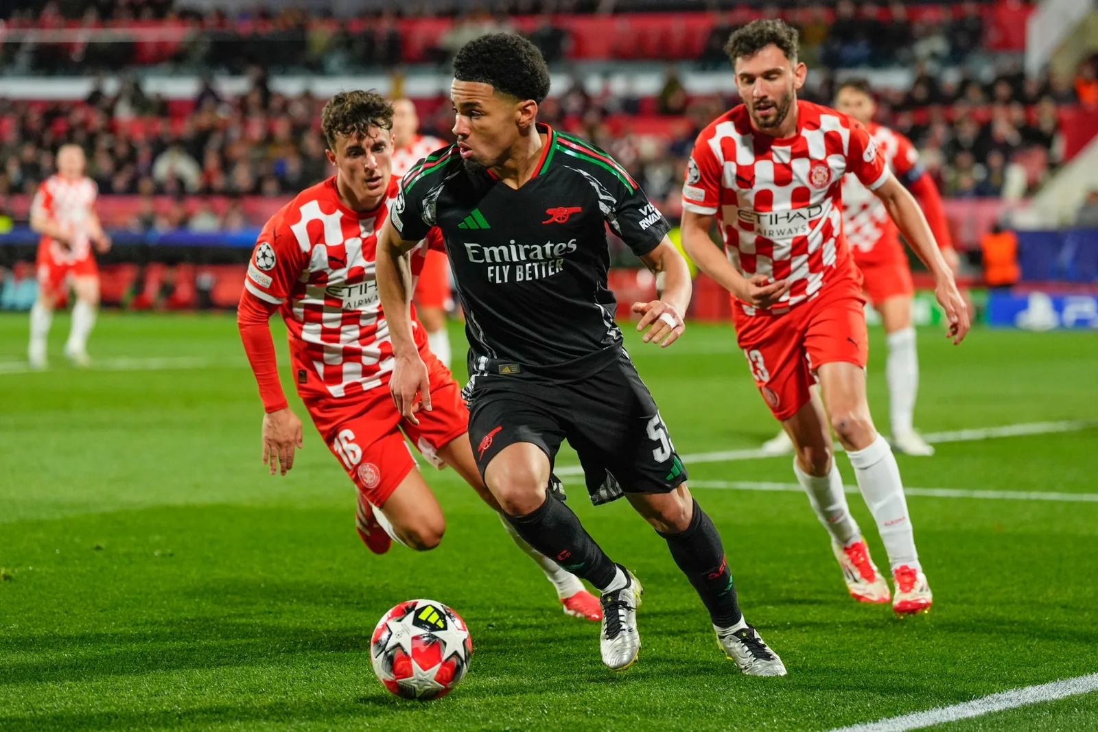 Le Real Madrid envoie des scouts pour regarder les talents de la Premier League pour adolescents