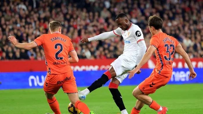 Séville fixé le prix demandé 45 M € pour la Juventus Target
