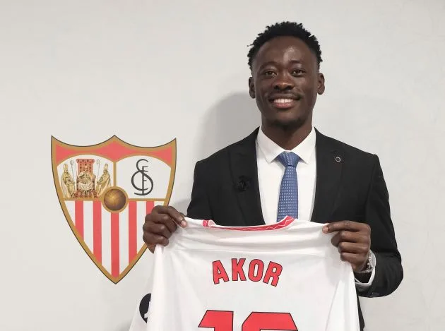 Séville sécurisé le nouveau Nigérian Numéro neuf de la Ligue 1 sur 4,5 ans