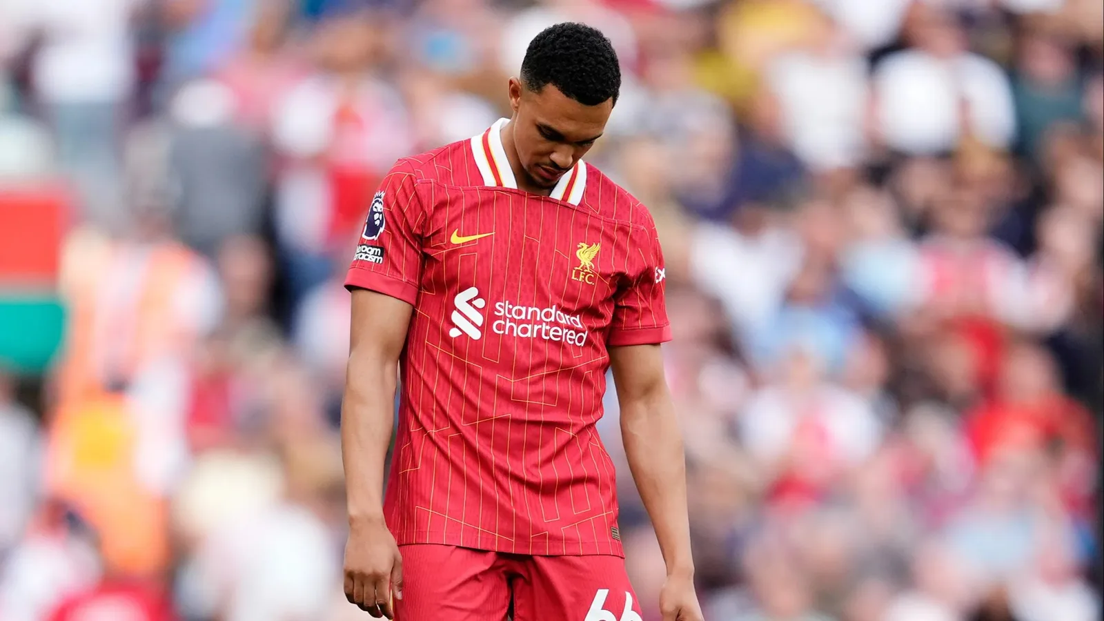 «  Ce n’est pas ainsi que nous agissons  » – Mo Salah dit que les fans de Liverpool avaient eu tort de boo Trent Alexander-Arnold dans une déclaration «dure»