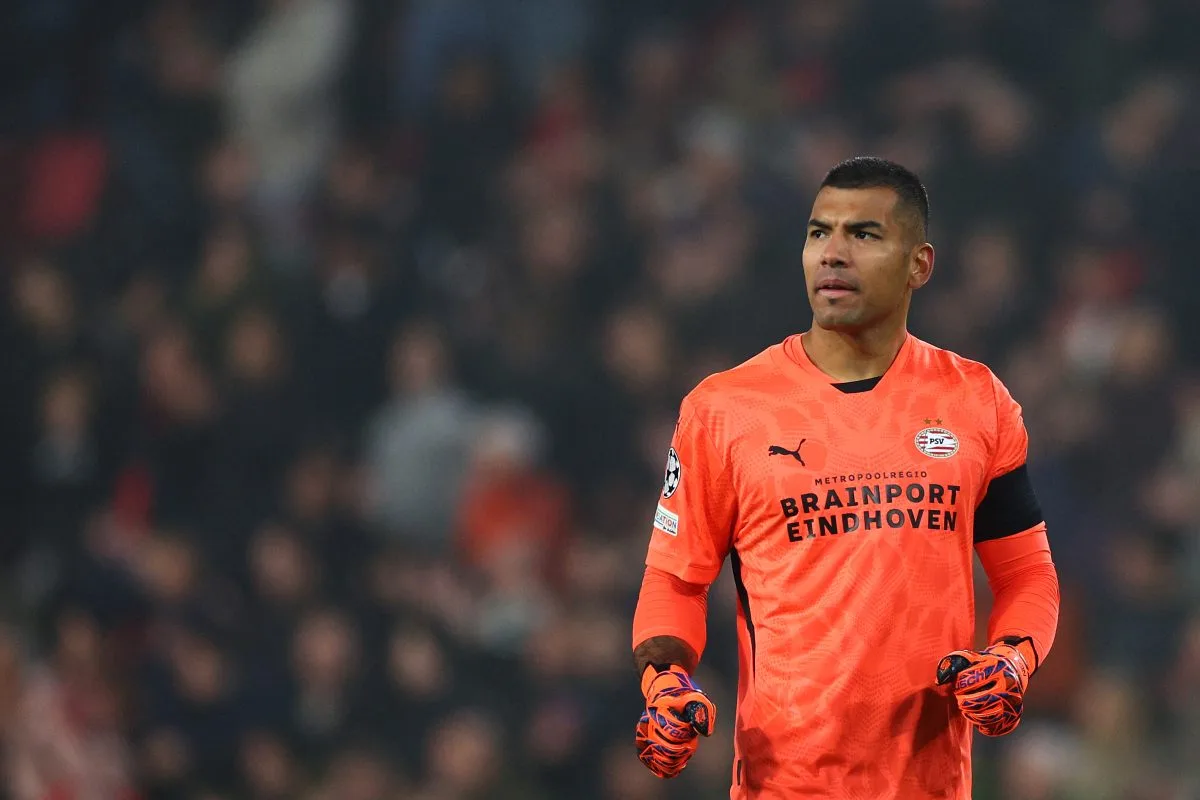 Walter Benítez considère que Rennes cherche à quitter Steve Mandanda
