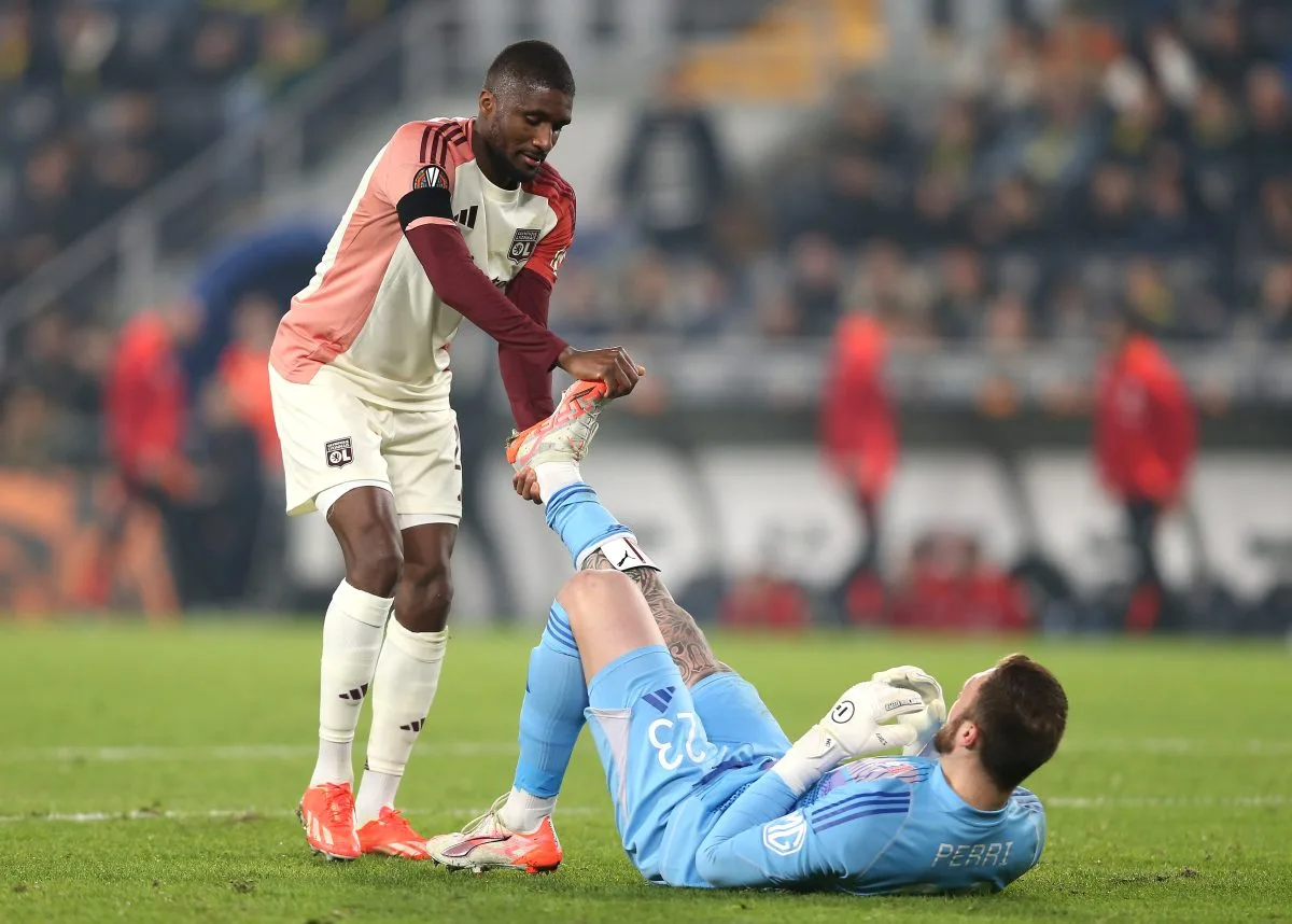 Lyon refusait l’offre de Clinton Mata de Galatasaray