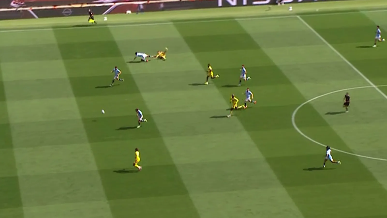 L’histoire de la Premier League est faite comme Ebelechi Eze a été exclu pour Crystal Palace vs Man City