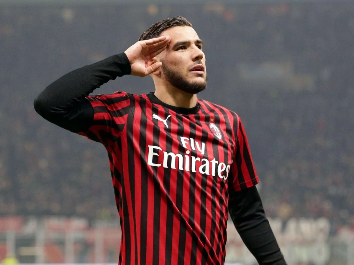 Theo Hernandez, star de l’AC Milan, a été partiellement licencié par le Real Madrid en raison de sa vie privée controversée.