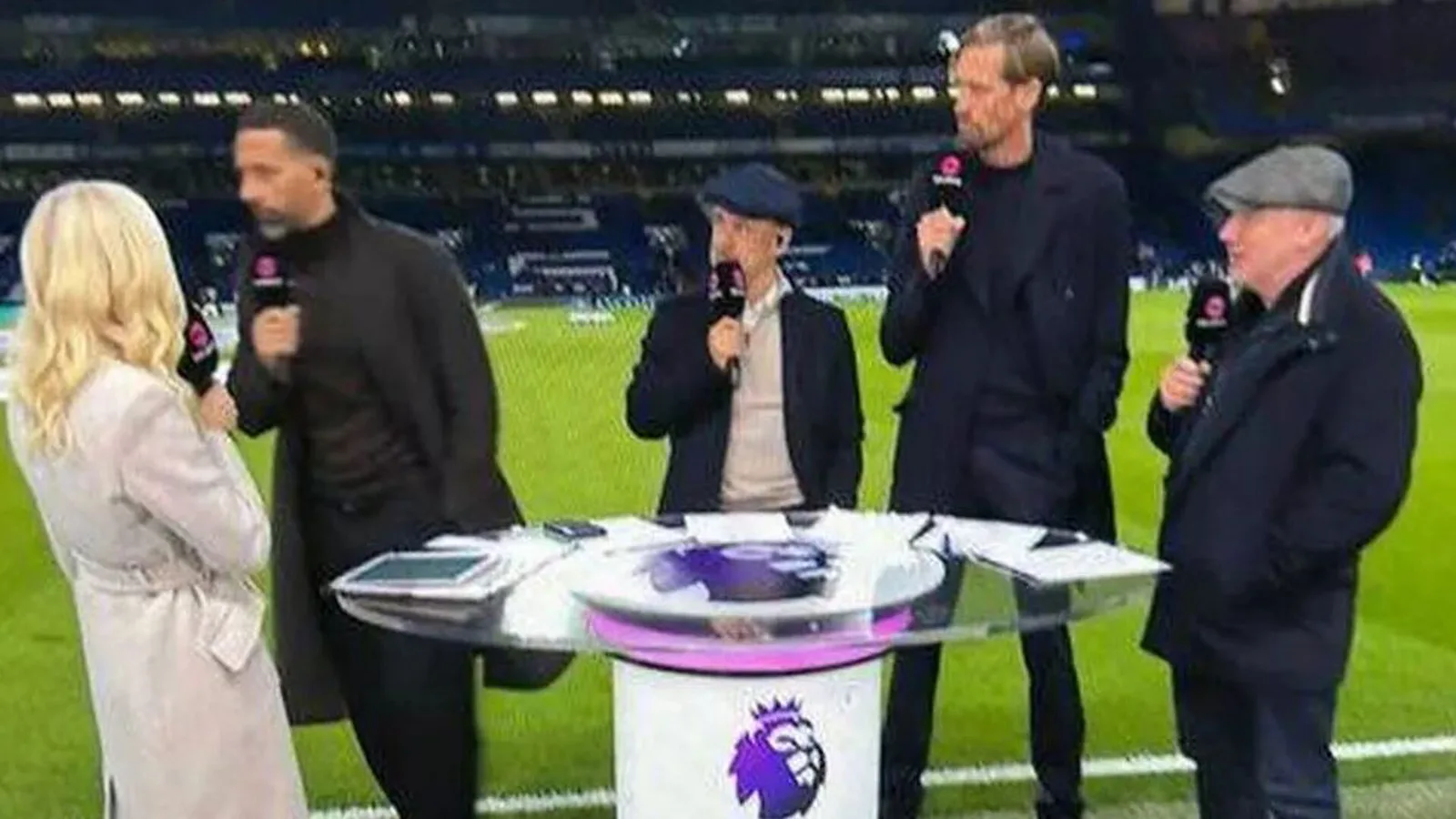 Man Utd Legend Rio Ferdinand ‘Stags Off Off Set «  Live on TNT Sports et dit’ c’est hors de commande  » après un commentaire «déchets»