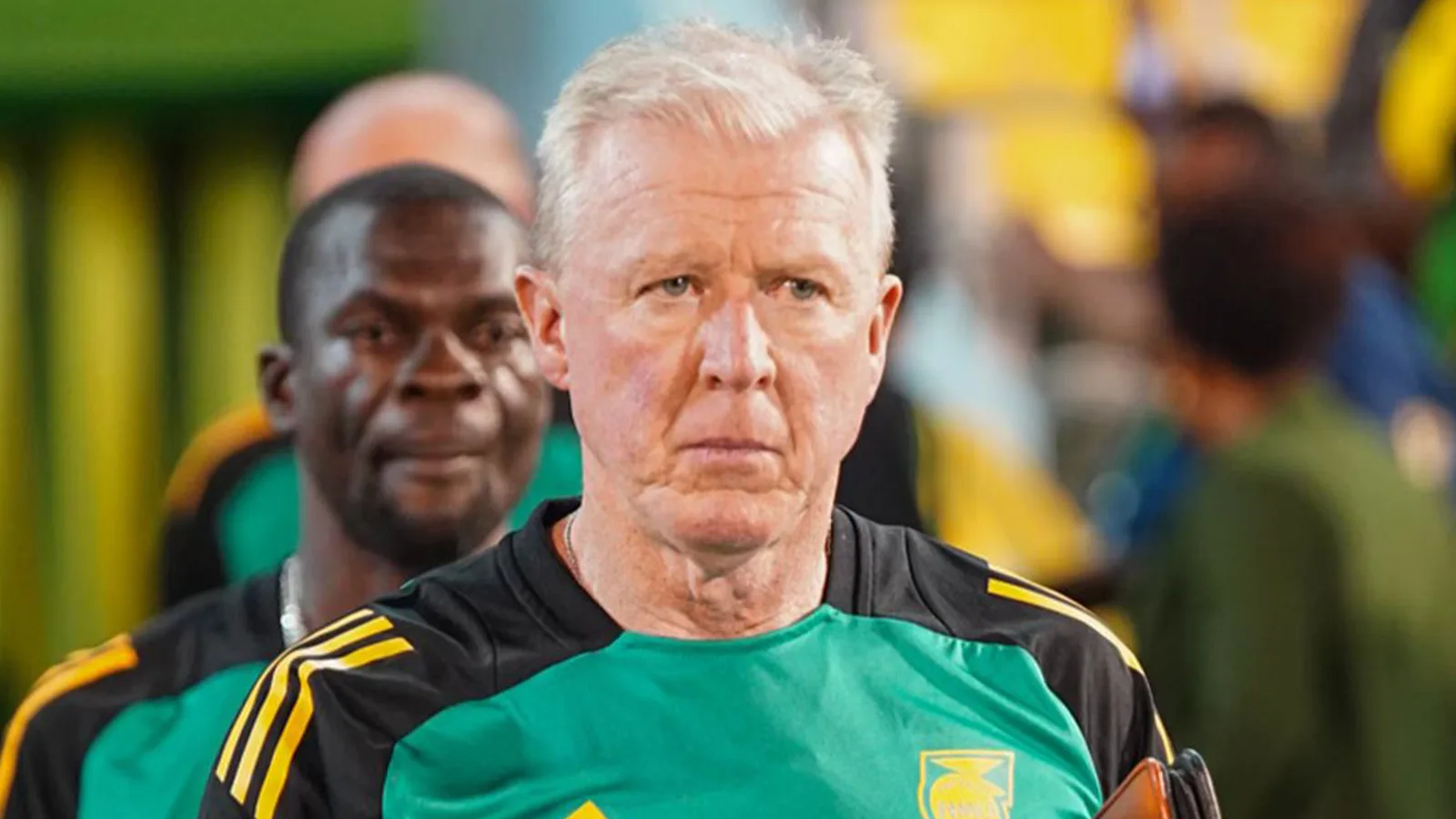 Steve McClaren révèle un plan sournois pour attaquer la Premier League alors que le patron de la Jamaïque se prépare à une confrontation avec Mauricio Pochettino