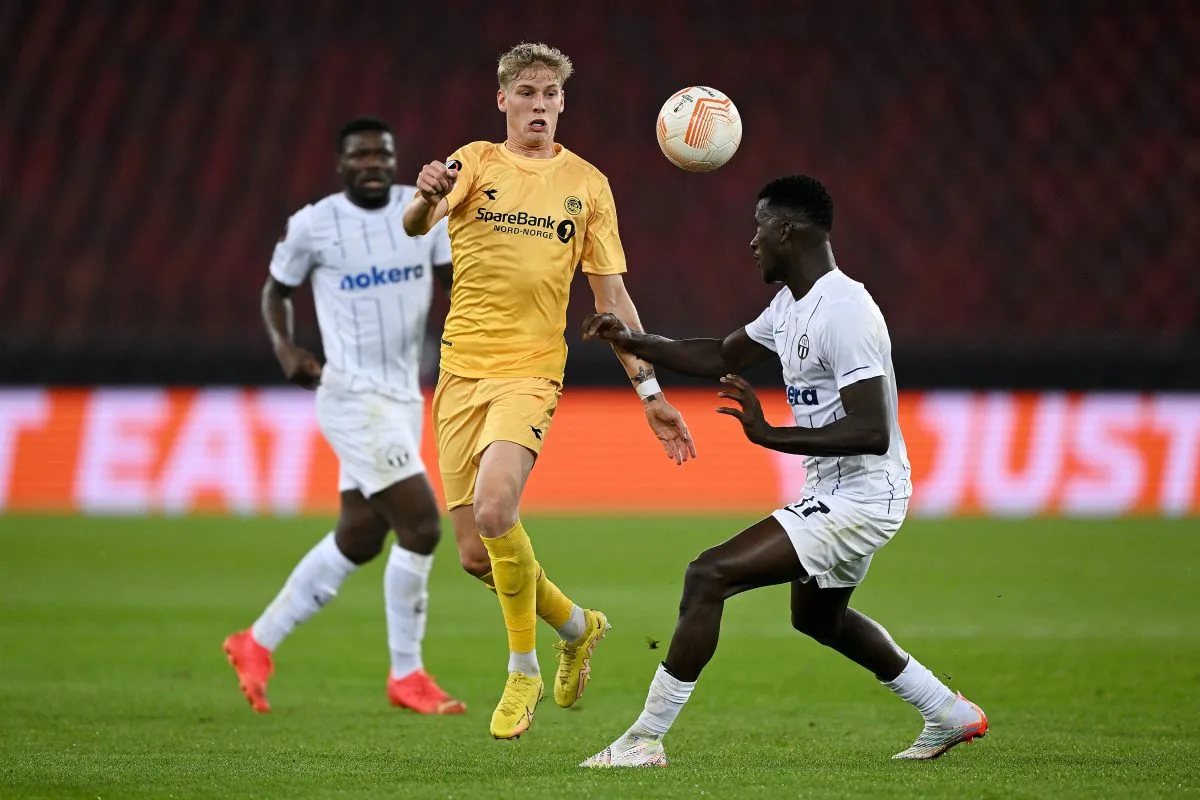 Albert Grønbæk, cible de la Premier League, remet la demande de transfert à Rennes