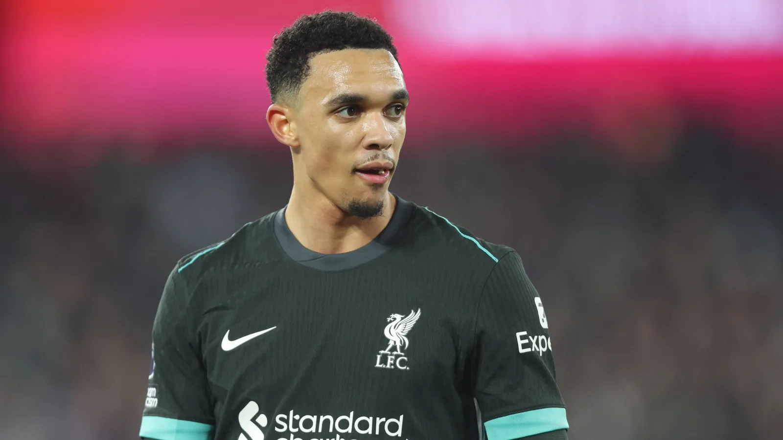 « Trent est parti alors » – Les fans sont convaincus que le dernier accord de transfert de Liverpool prouve qu’Alexander-Arnold part