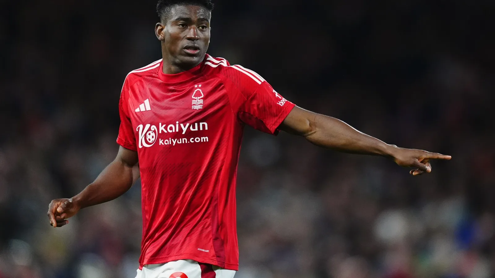 Taiwo Awoniyi Health Update avec Nottingham Forest Star Se remettant à l’hôpital après une chirurgie abdominale d’urgence