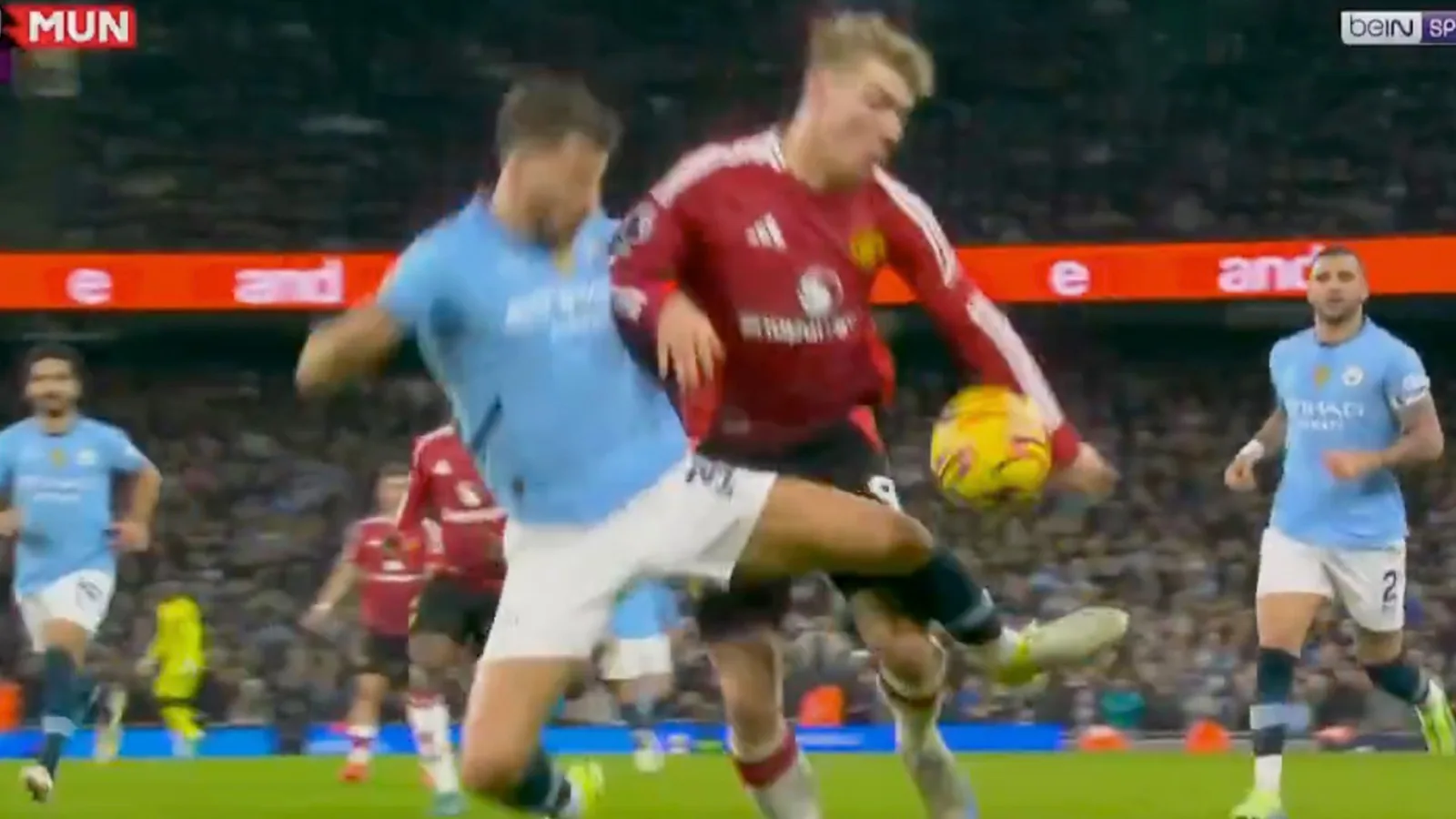 Déclaration de publication de la Premier League alors que Man Utd se voit refuser un penalty après le défi de Ruben Dias sur Rasmus Hojlund