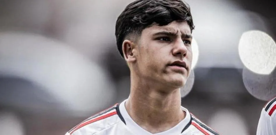 Barcelone lié à l’arrière gauche de 17 ans au Brésil