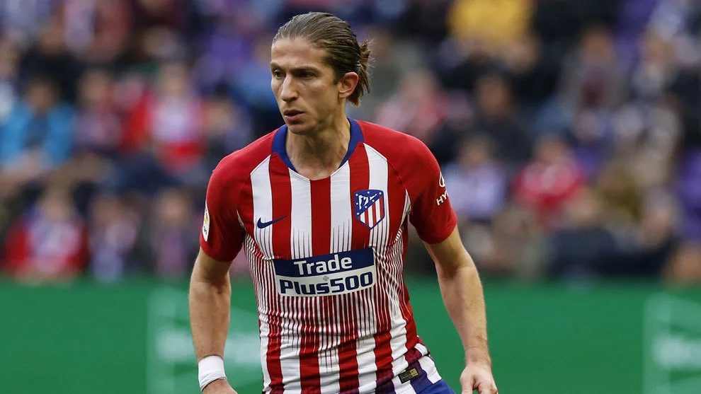 L’ancienne star de l’Atletico Madrid rejette le lien de l’équipe nationale du Brésil