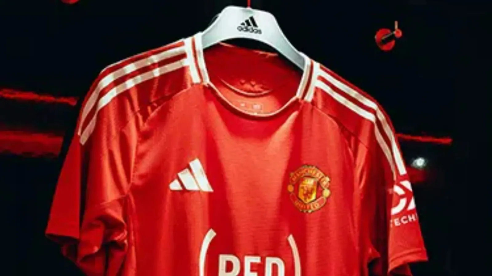 Man utd pour porter un nouveau kit pour West Ham Clash alors qu’ils abandonnent les chemises habituelles pour un puissant émission de soutien