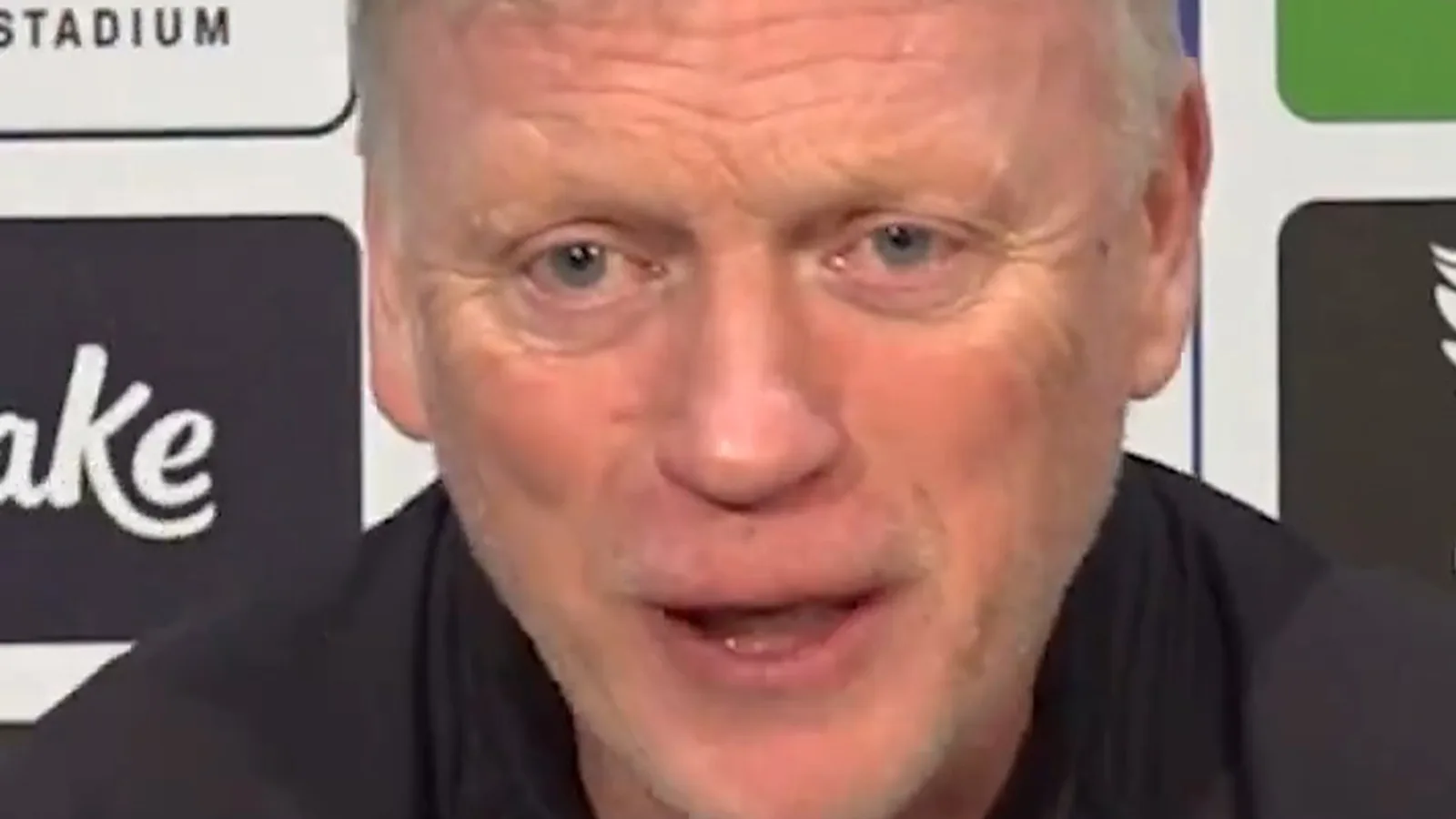 «  Normalement, une bouteille de vin rouge d’ici là  » – David Moyes suggère qu’il n’est pas satisfait du temps de coup d’envoi d’Everton inhabituel