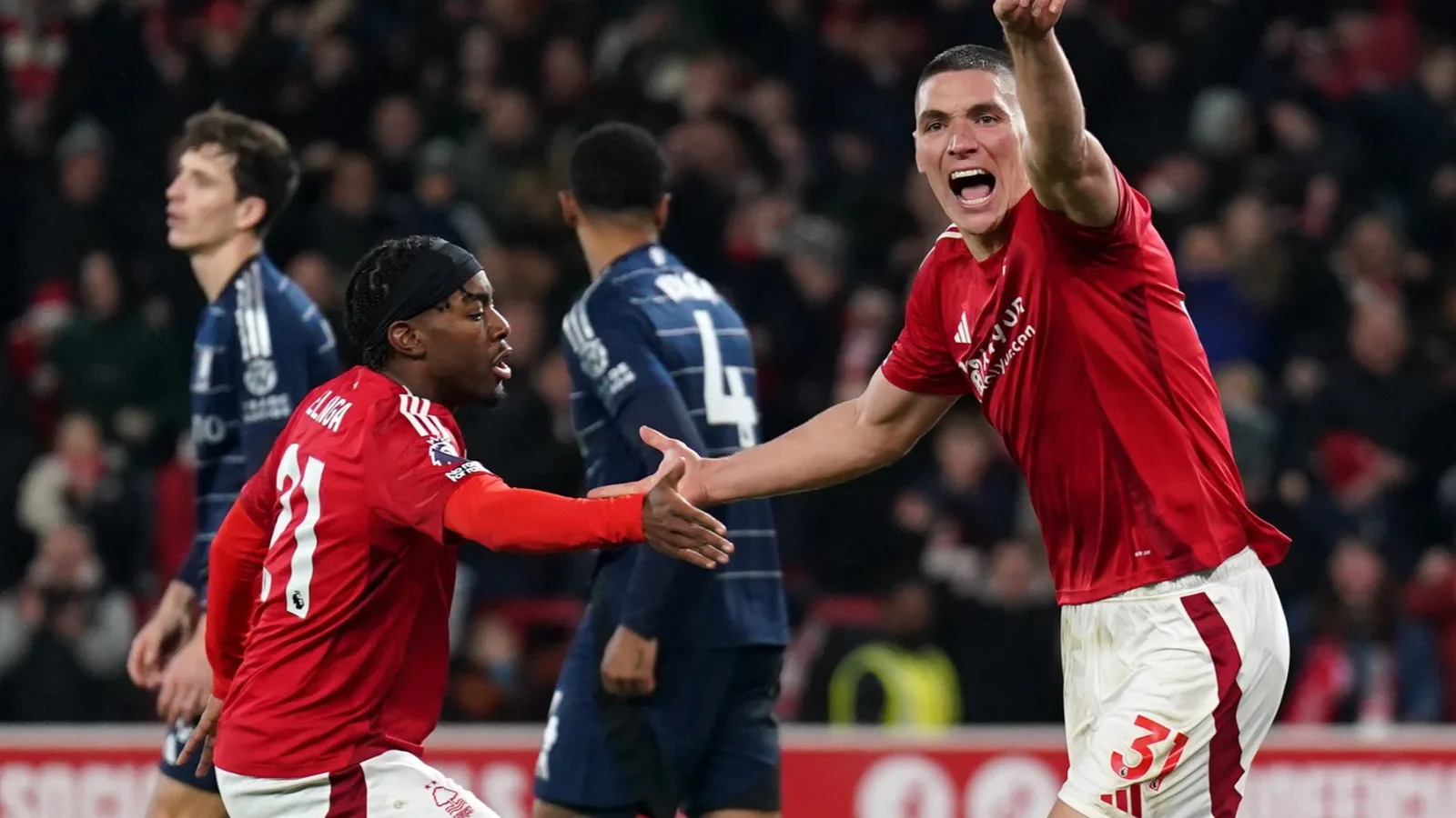 Nottingham Forest 2 Aston Villa 1 : Elanga licencie le vainqueur tardif alors que Forest vient par derrière pour étourdir Villa et passer QUATRE