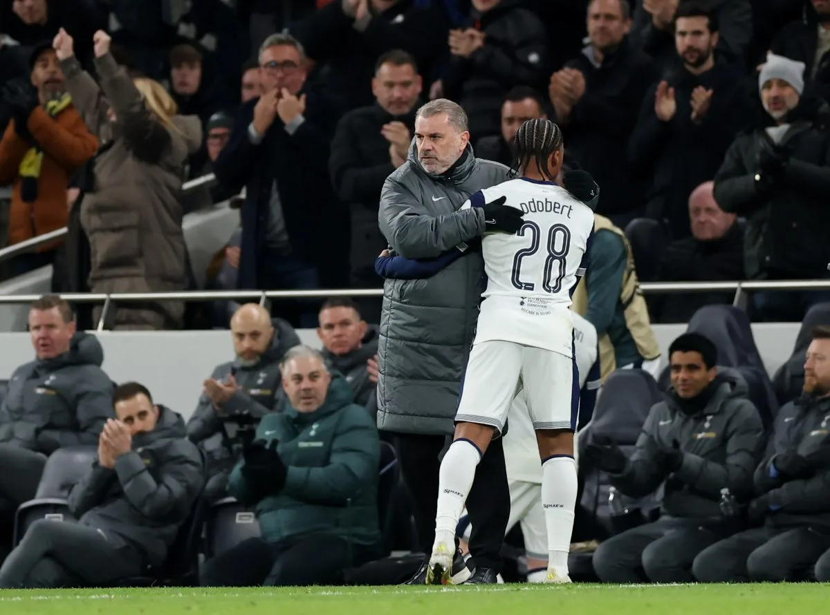 Ange postcoglou pense qu’il y a une «  fuite  » à l’intérieur de Tottenham après que les nouvelles de la fausse blessure à Wilson Odobert émergent