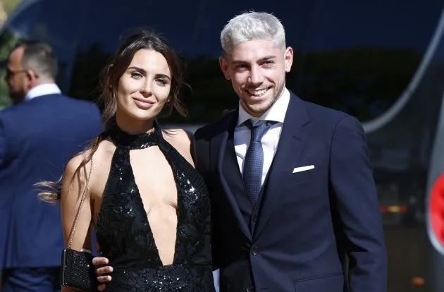 L’épouse de Fede Valverde du Real Madrid s’en va chez Carlo Ancelotti pour remplacement – qui répond après le match