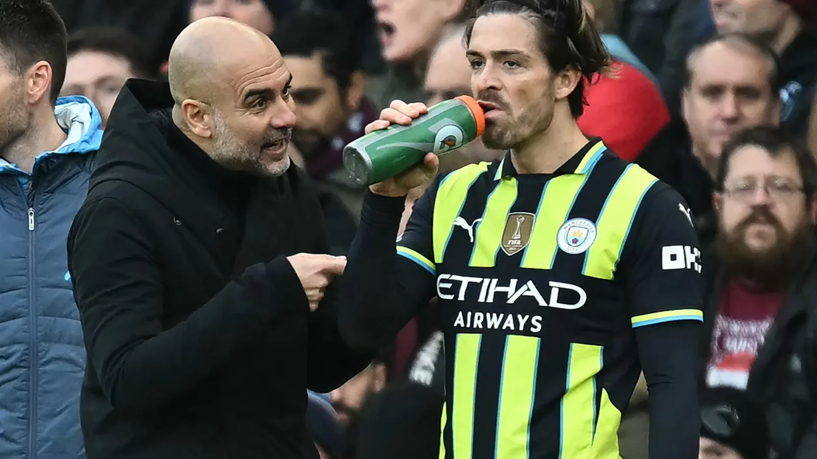 Jack Grealish fait un geste envers les fans d’Aston Villa après avoir été hué sans pitié à son retour dans son ancien club avec Man City