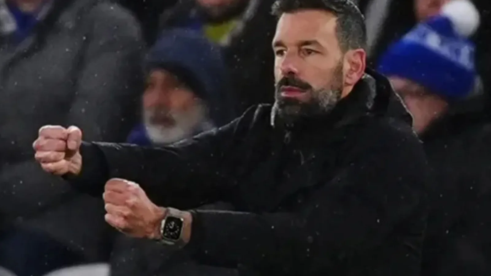 Leicester 2 Brighton 2 : les Seagulls capitulent et perdent une avance de deux buts alors que Van Nistelrooy reste invaincu