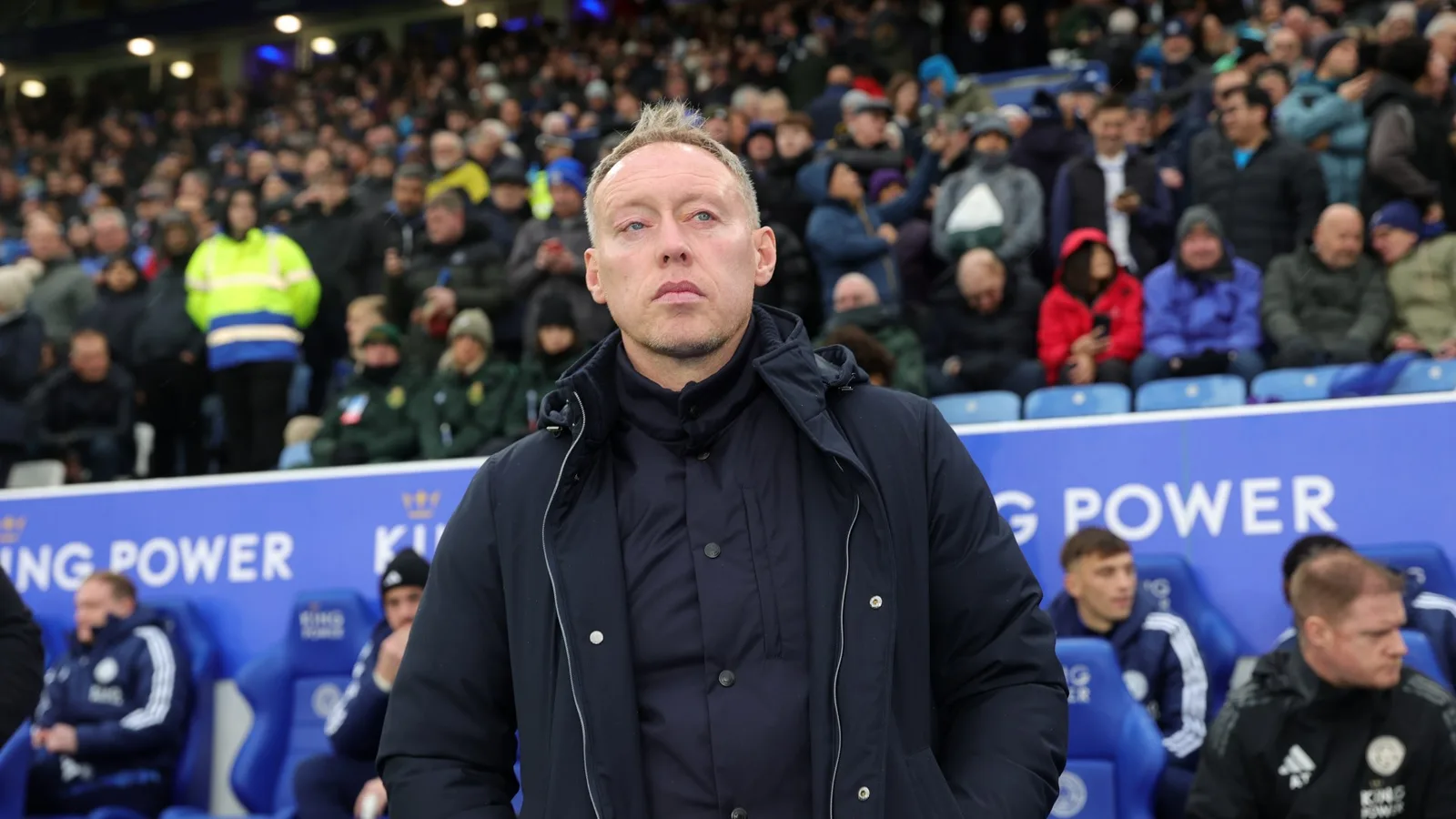 Steve Cooper SACQUÉ par Leicester après seulement 12 matchs malgré le maintien des Foxes hors de la zone de relégation