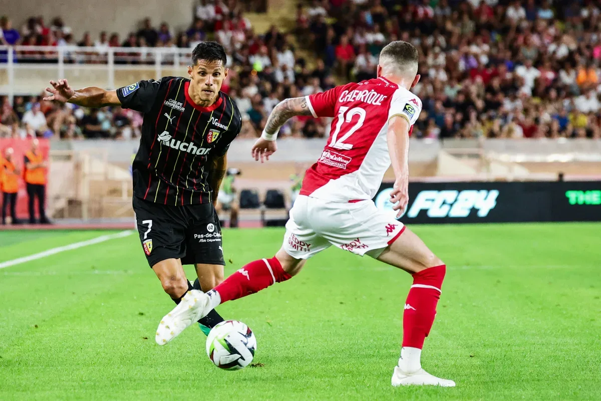 PROFIL | Le compagnon vétéran Florian Sotoca en disgrâce à Lens ?