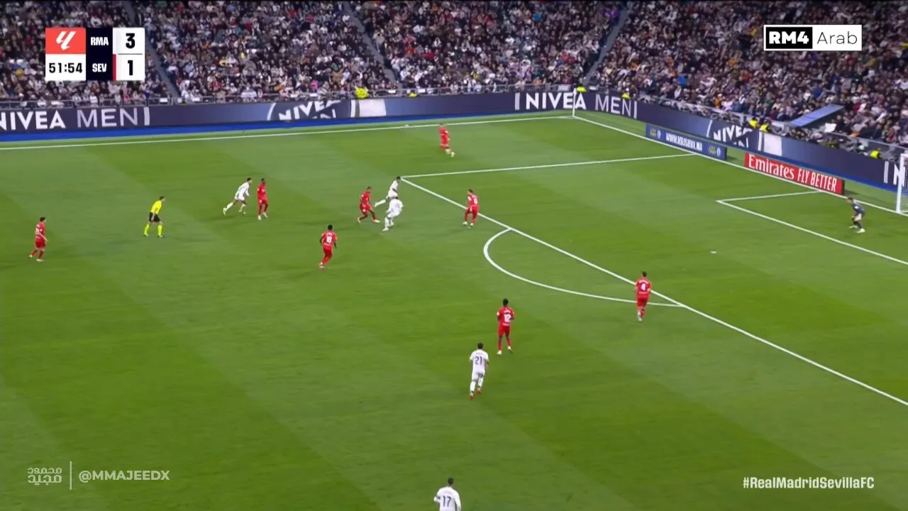 REGARDER: Le Real Madrid ajoute un quatrième but contre Séville grâce à Brahim Diaz