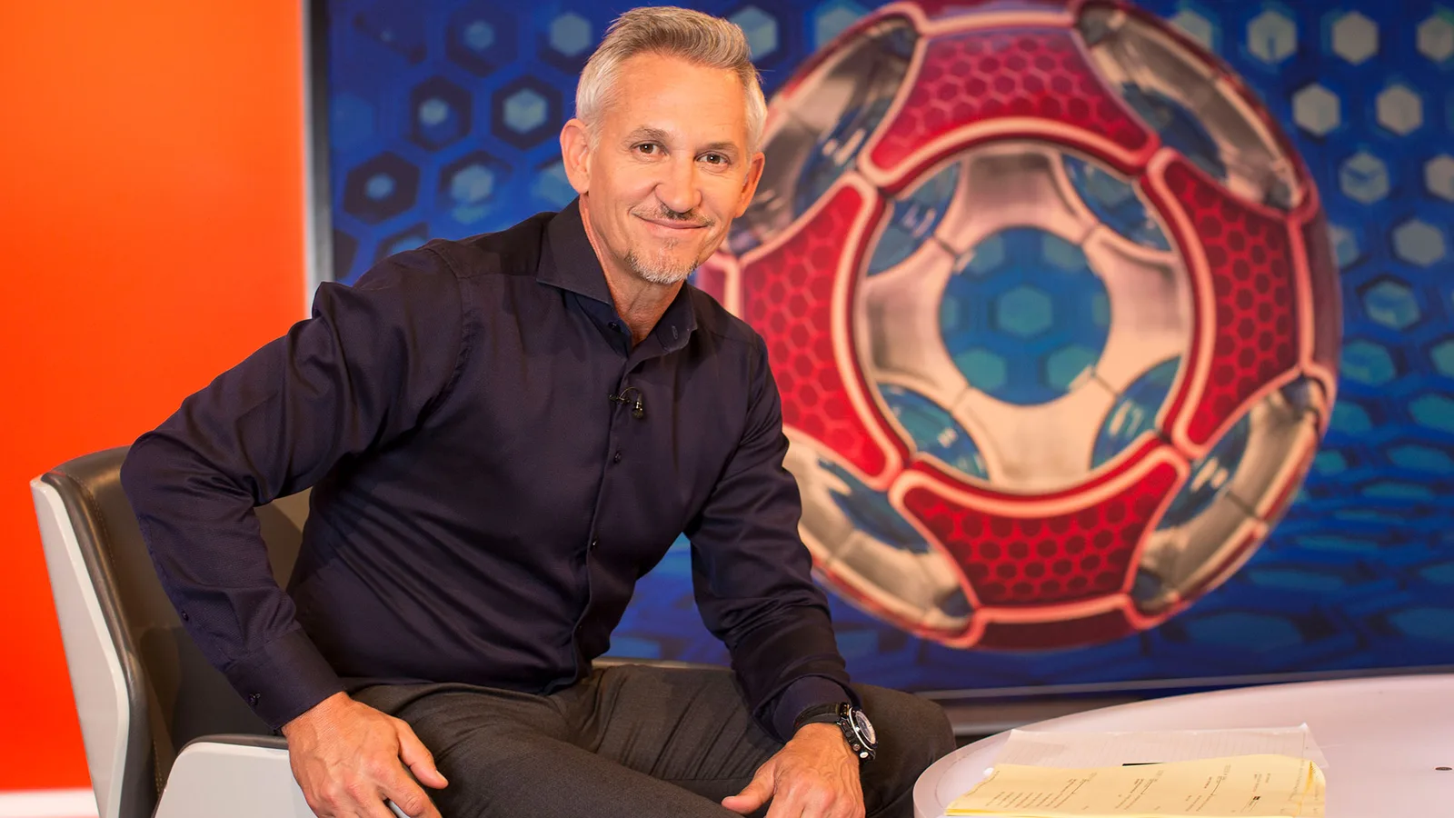 Gary Lineker explique pourquoi BBC a besoin de trois présentateurs pour le remplacer sur Motd et donne un verdict de trio