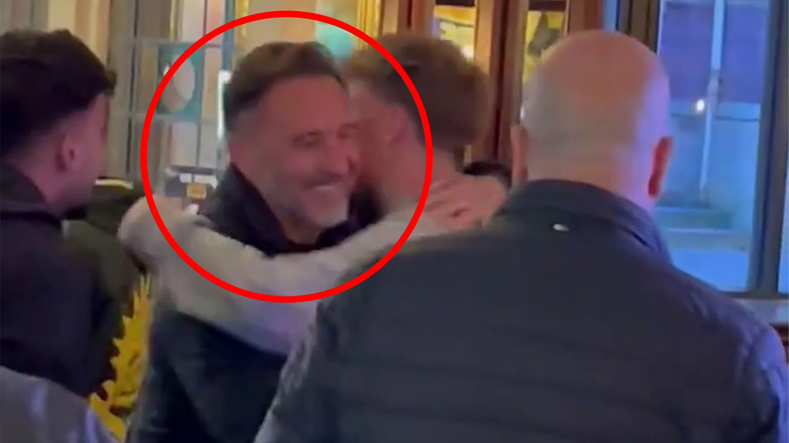 «  First Points, puis Pints ​​’- le directeur de la Premier League commence une nouvelle tradition de rejoindre les fans dans des pubs locaux si le club gagne