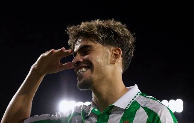 Le Real Betis récupère un attaquant clé pour la confrontation avec la Real Sociedad