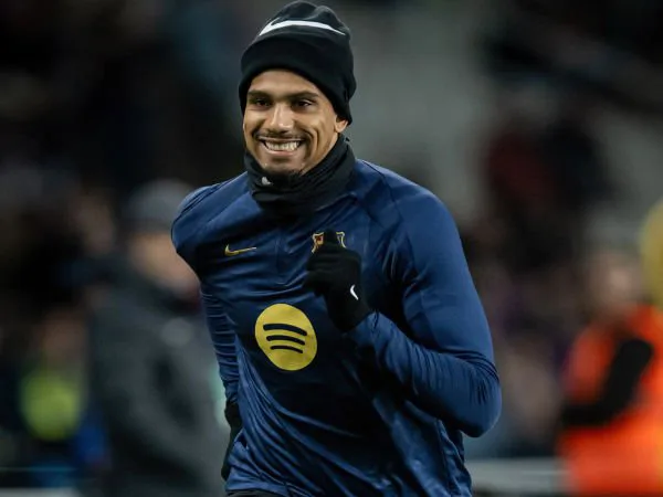Tournure majeure alors que Barcelone fait une offre pour que Ronald Araujo refuse la Juventus