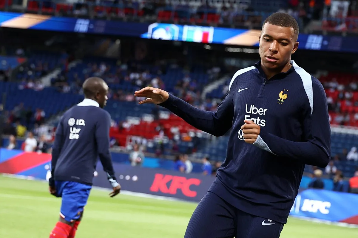 Kylian MBAPpé alimente-t-il les rumeurs internationales de retraite internationales?