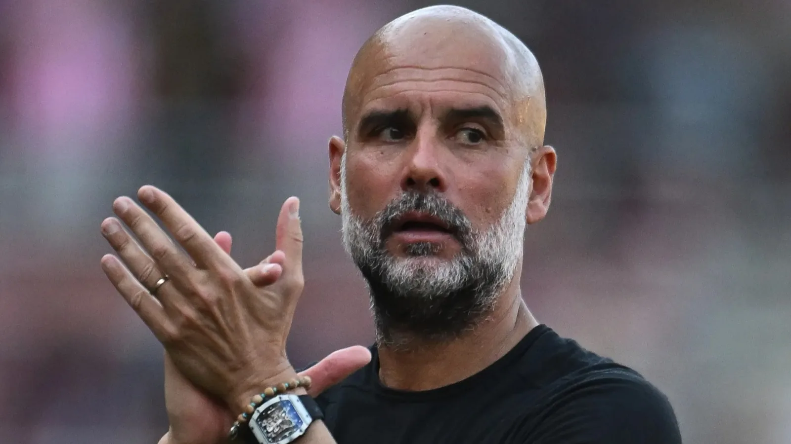 «  Je ne suis pas sarcastique  » – Pep Guardiola fumées aux doubles standards de Premier League après que Man Utd Clash ait bougé