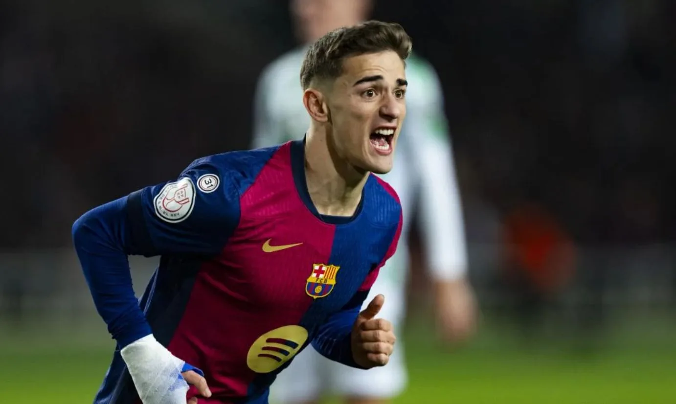 Gavi célèbre face à la star du Real Madrid après Copa del Rey Final