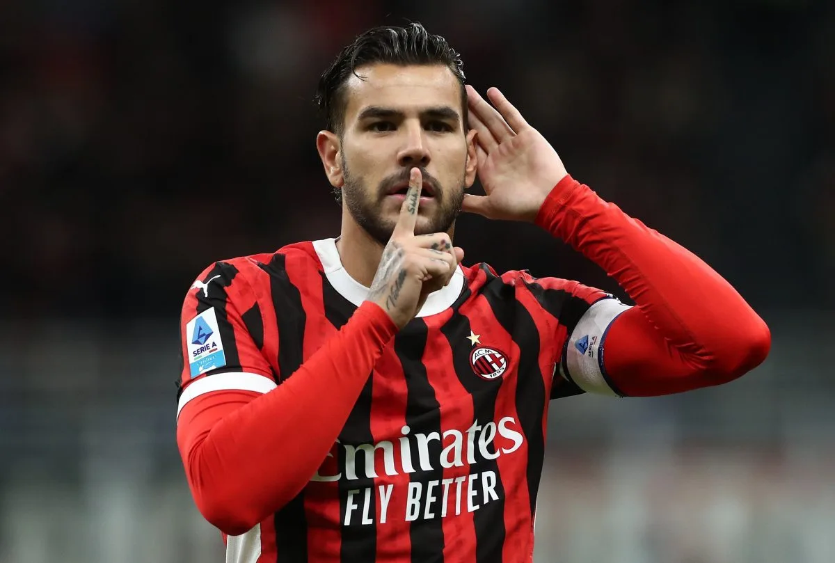 Manchester United « surveille » Theo Hernández de l’AC Milan
