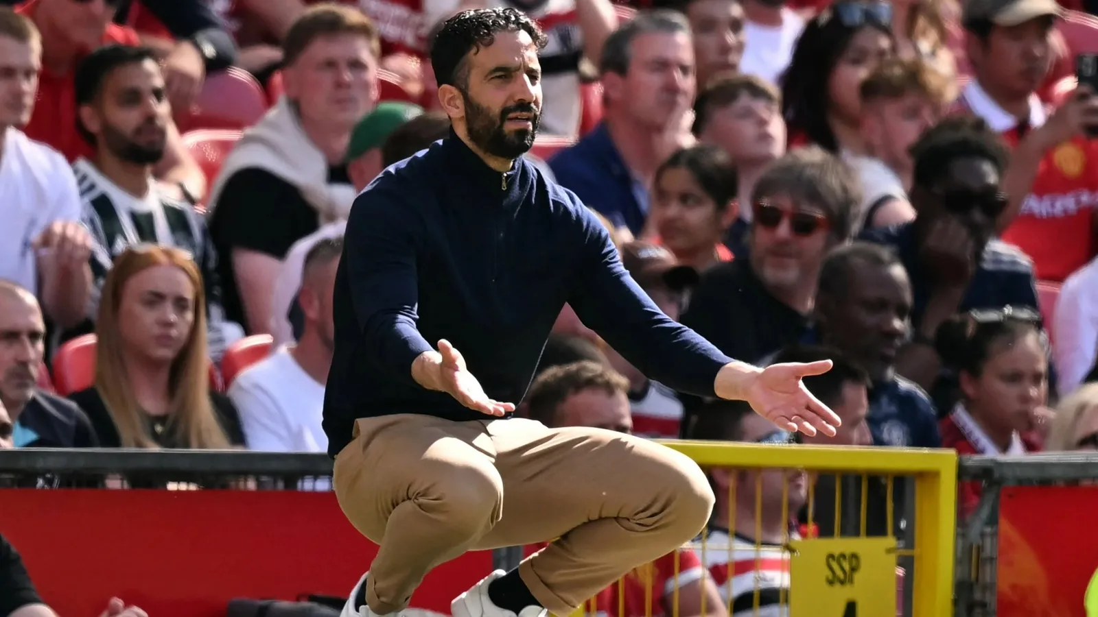 «  Peut-être que c’est quelque chose dont nous avons besoin  » – Ruben Amorim appelle les fans de Man Utd à commencer à hué les flops Red Devils