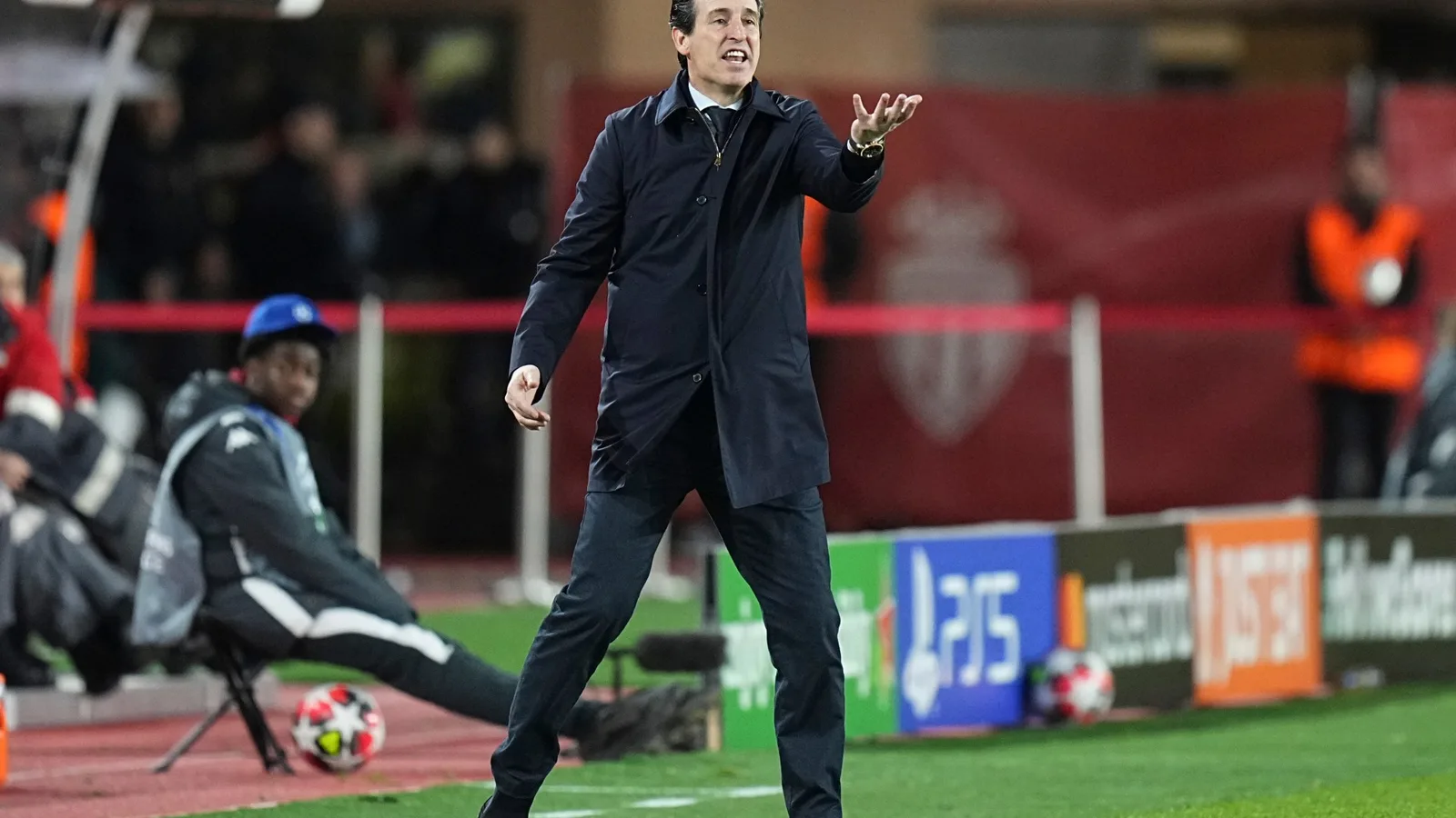 Le patron d’Aston Villa Emery révèle qu’il veut ramener l’ancien Flop Tottenham en Premier League pour les retrouvailles