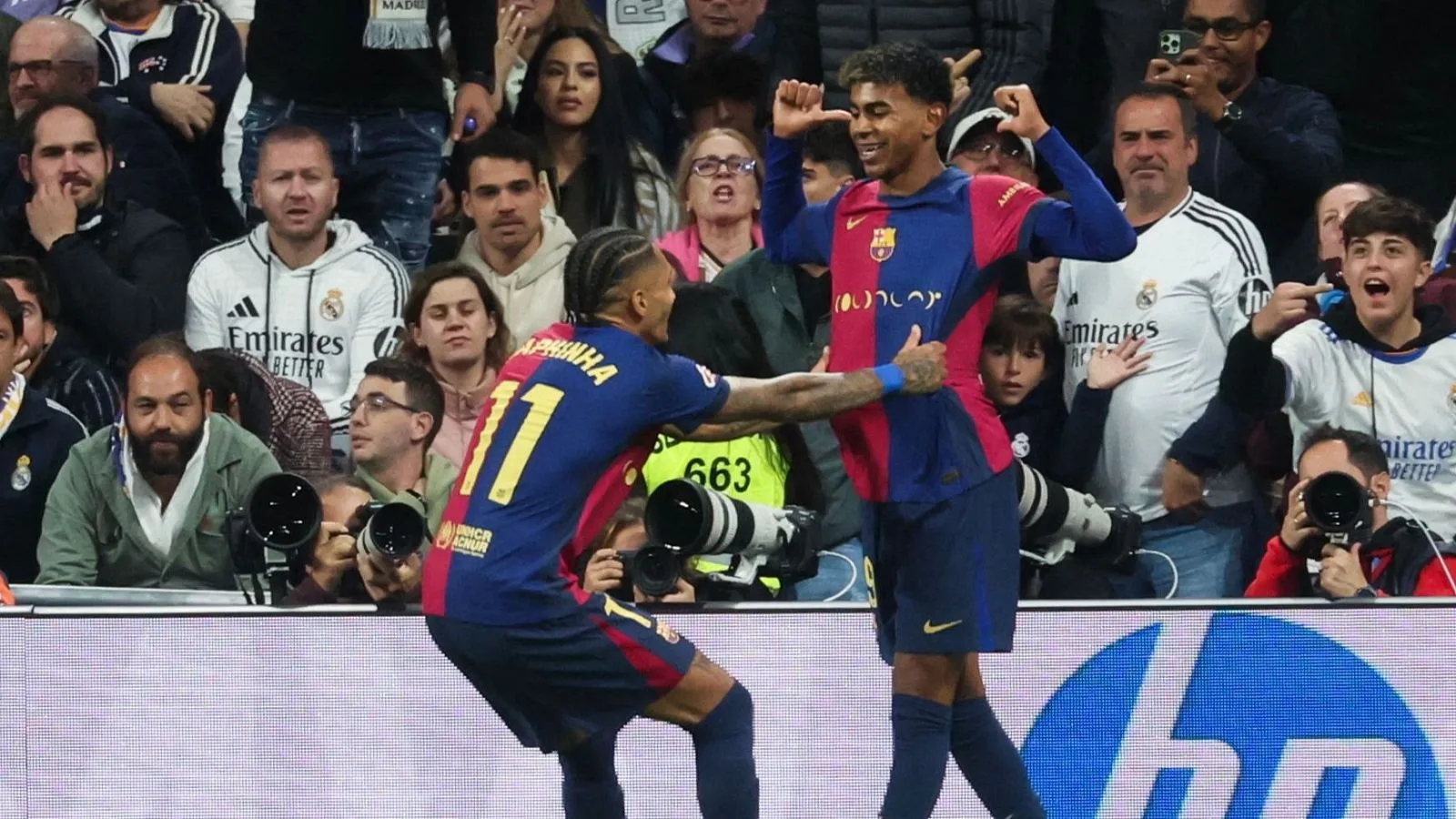 Trois personnes arrêtées pour avoir proféré des propos racistes envers des joueurs de Barcelone lors du Clasico