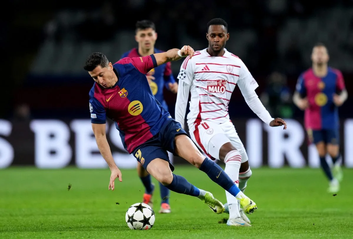 Caractéristique | Edimilson Fernandes de Brest s’approchant d’un carrefour