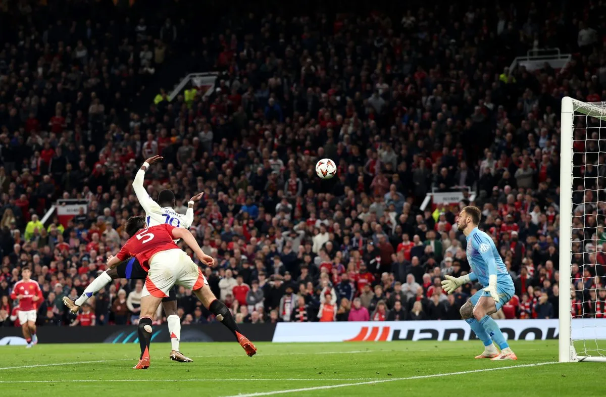 Trois choses que nous avons apprises en tant que 10 hommes Lyon éliminés par Manchester United dans Wild Finish