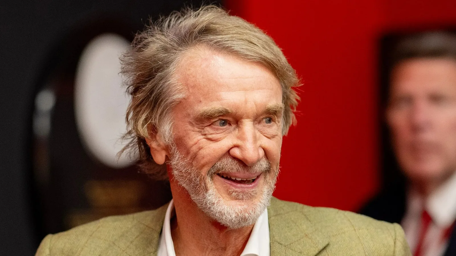 Le propriétaire de l’homme UTD, Sir Jim Ratcliffe  » en pourparlers pour annuler le parrainage de Tottenham deux ans plus tôt ‘dans une nouvelle vague de réductions