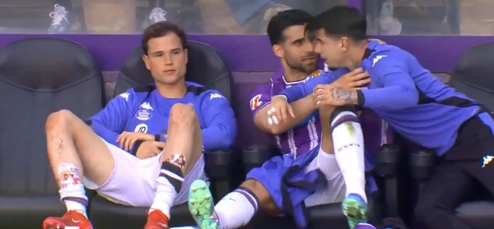 Le vrai défenseur Valladolid jette son coéquipier sur le banc