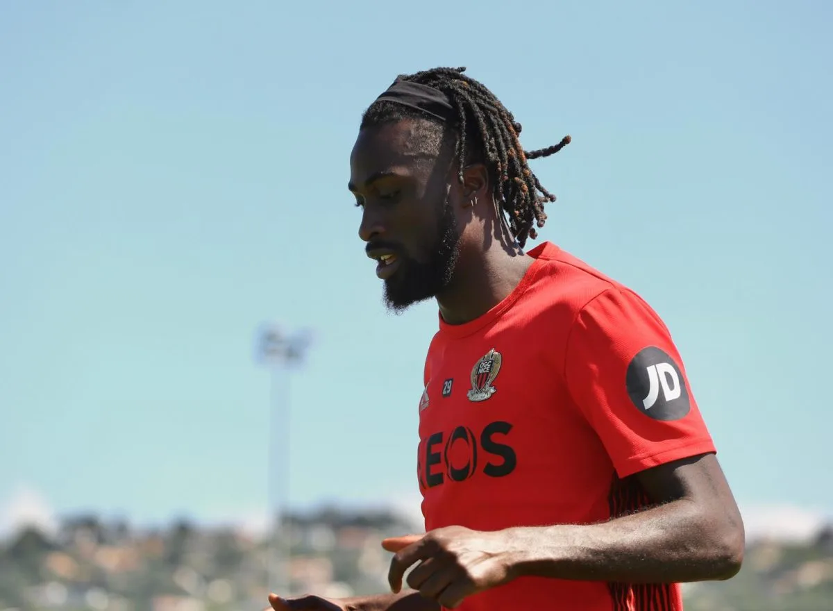 Les loups envisagent d’héberger l’offre pour Evann Guessand d’Ogc Nice