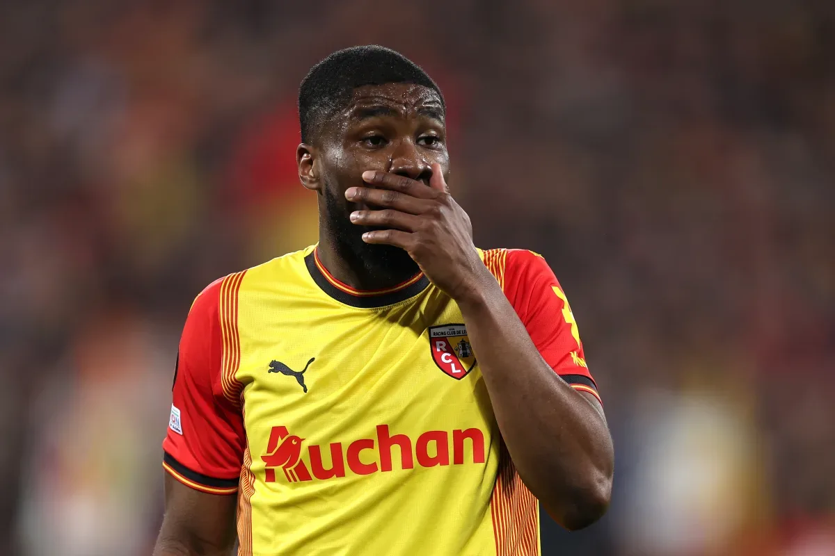 Les loups en pole position pour signer Kevin Danso de l’objectif
