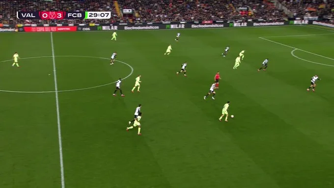 REGARDER: Ferran Torres Nets de 27 minutes triplé alors que Barcelone s’étend en avance à 4-0