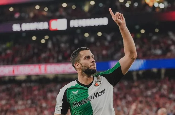 Le défenseur confirme l’échec de son transfert estival à l’Atletico Madrid