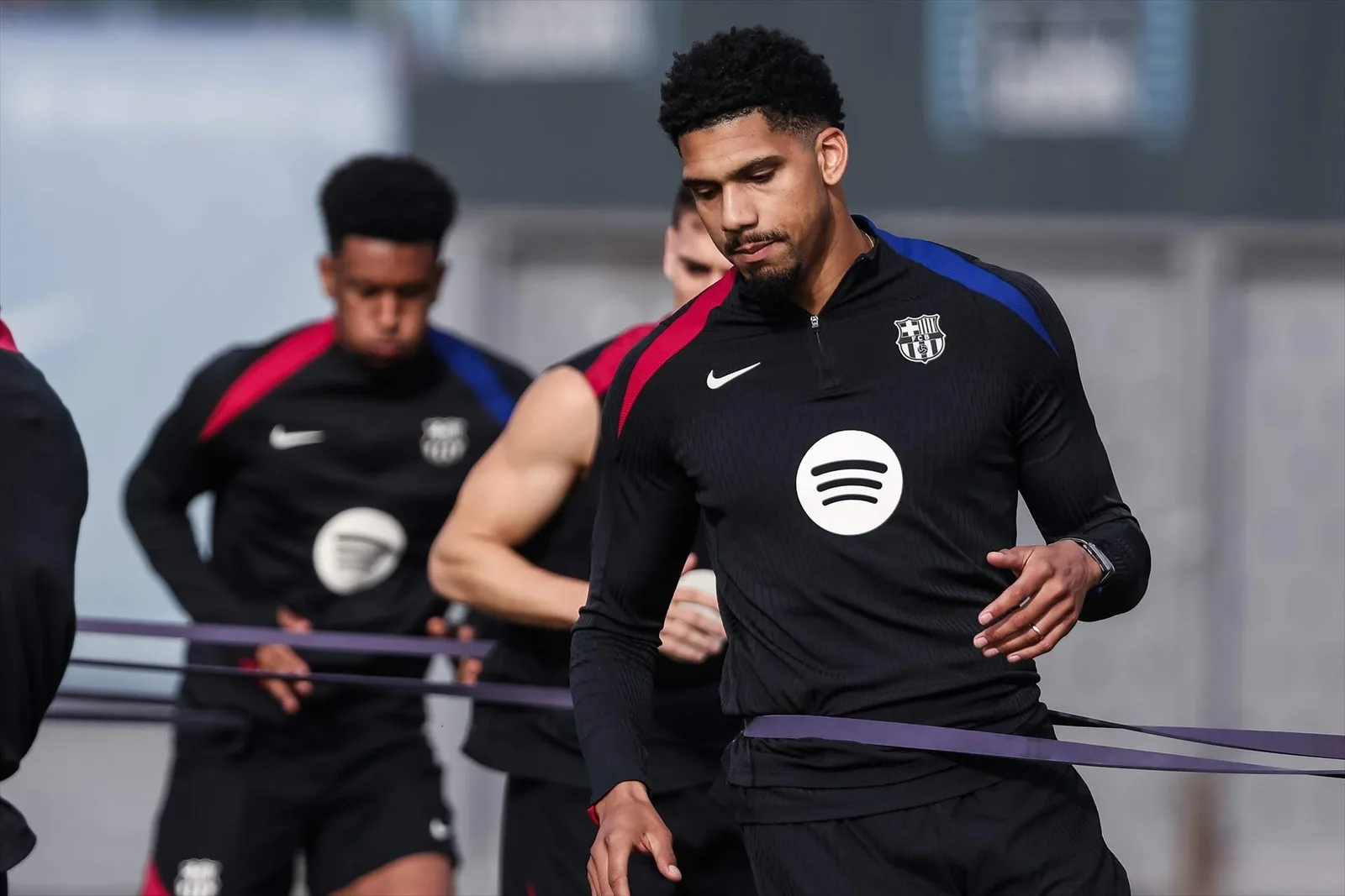 La Juventus présentera une offre améliorée pour le défenseur de Barcelone Ronald Araujo