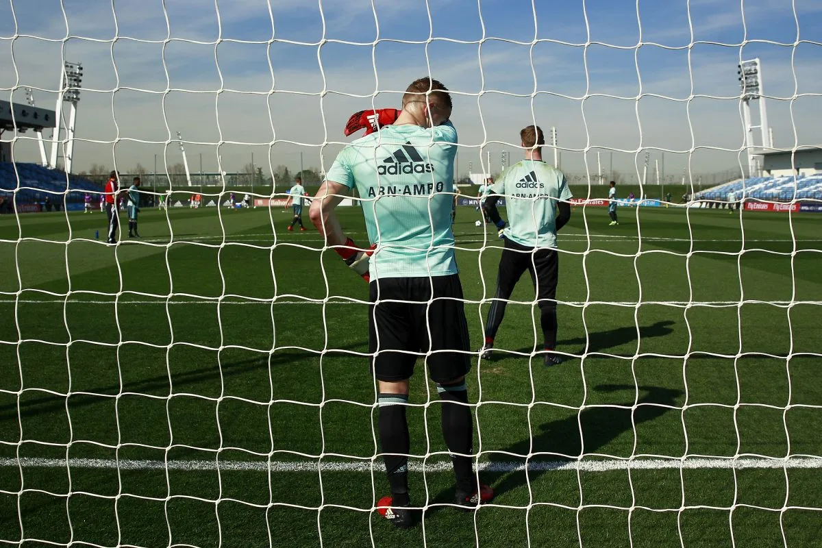 Ajax intéressé par Jeffrey de Lange de Marseille