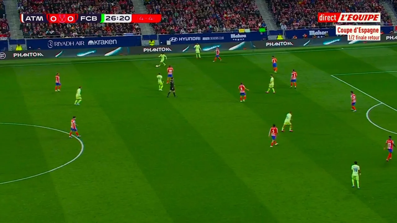 Barcelone score contre l’Atletico Madrid avec l’aimable autorisation de Ferran Torres