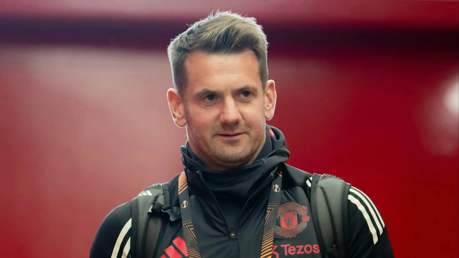 Man utd en choc Tom Heaton U-tour avec 39 ans pour l’offre d’un nouveau contrat au milieu de l’incertitude du gardien