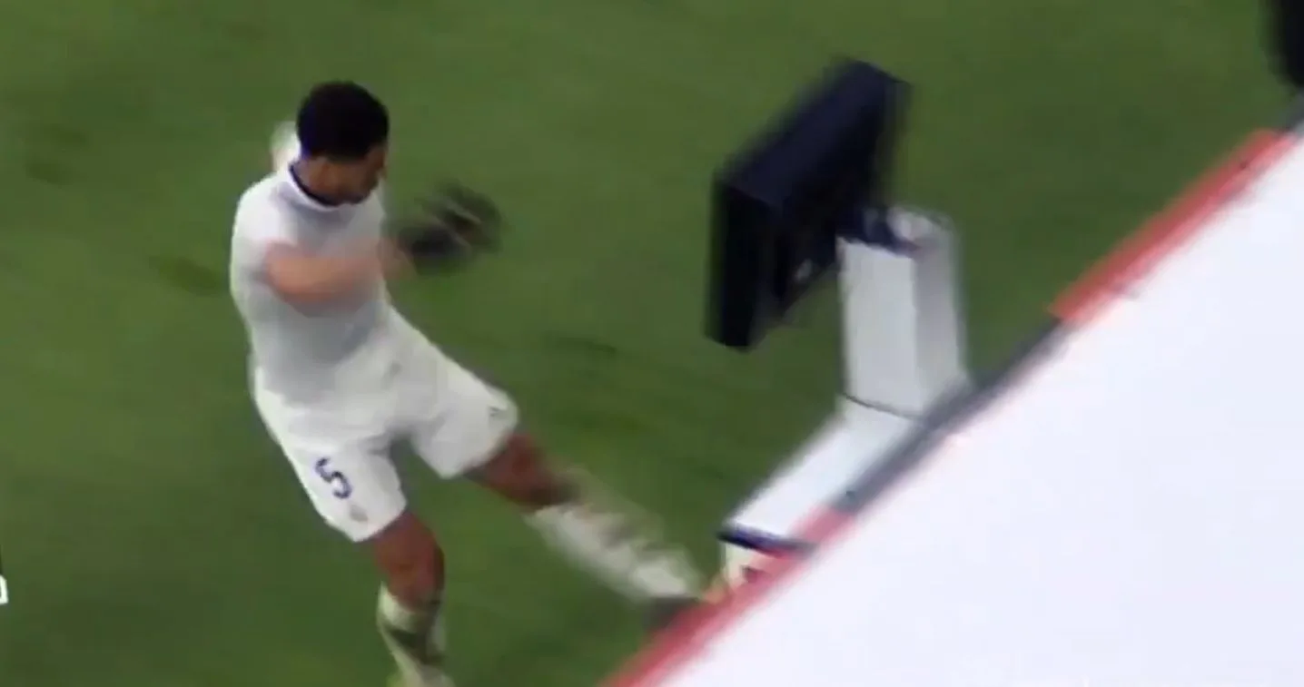 Jude Bellingham, du Real Madrid, sort de la frustration sur var